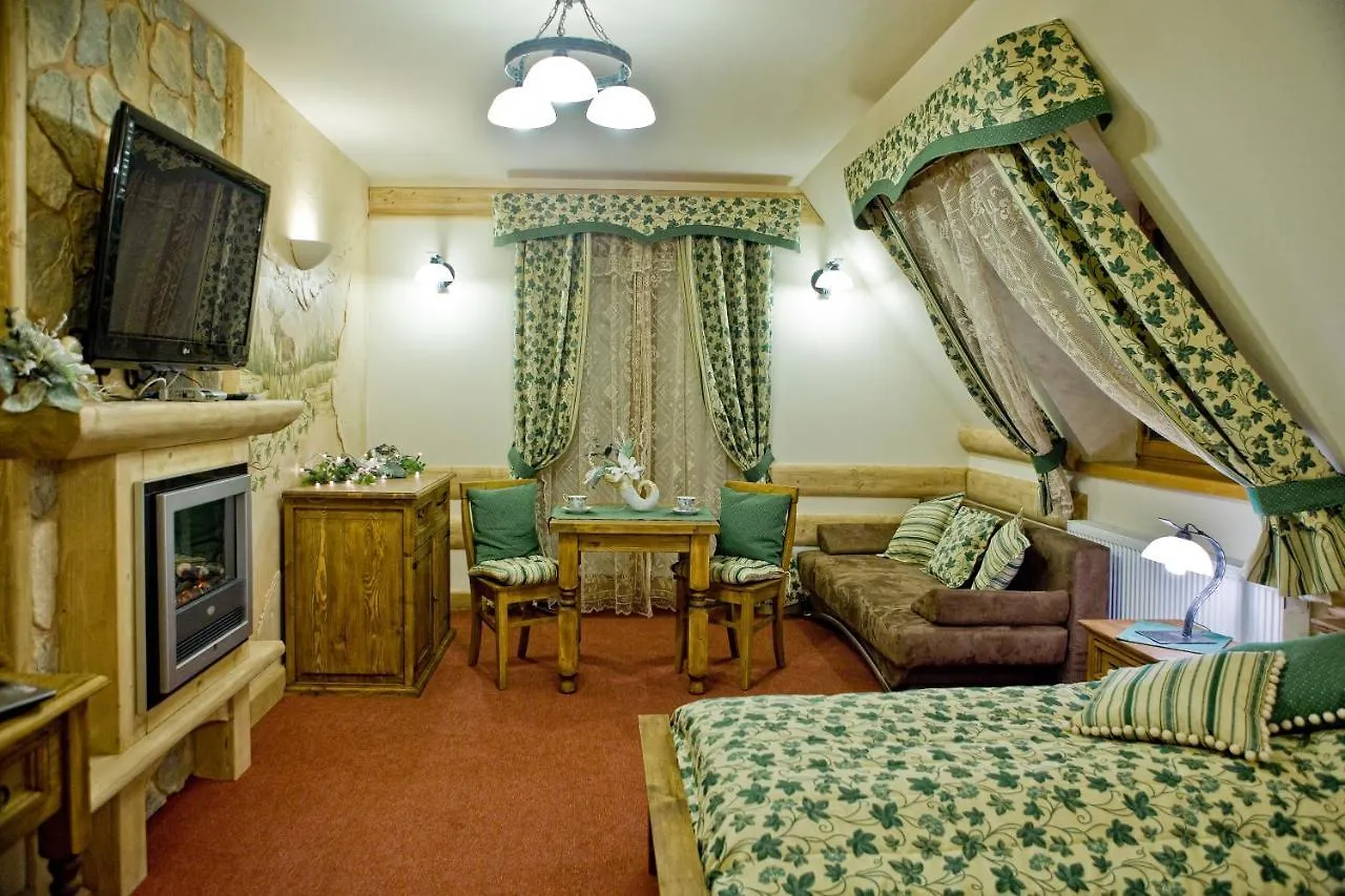 Lesny Dworek Zakopane Bed and breakfast